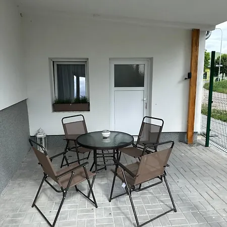 Vinarsky Dum Kovarna Brezi